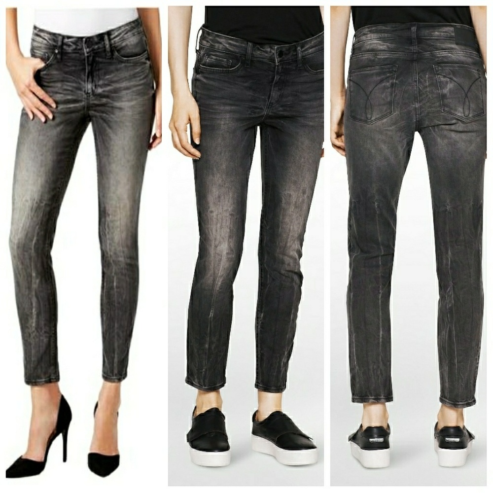 🚺NWOT CALVIN KLEIN Ultimate Skinny Ankle Jeans